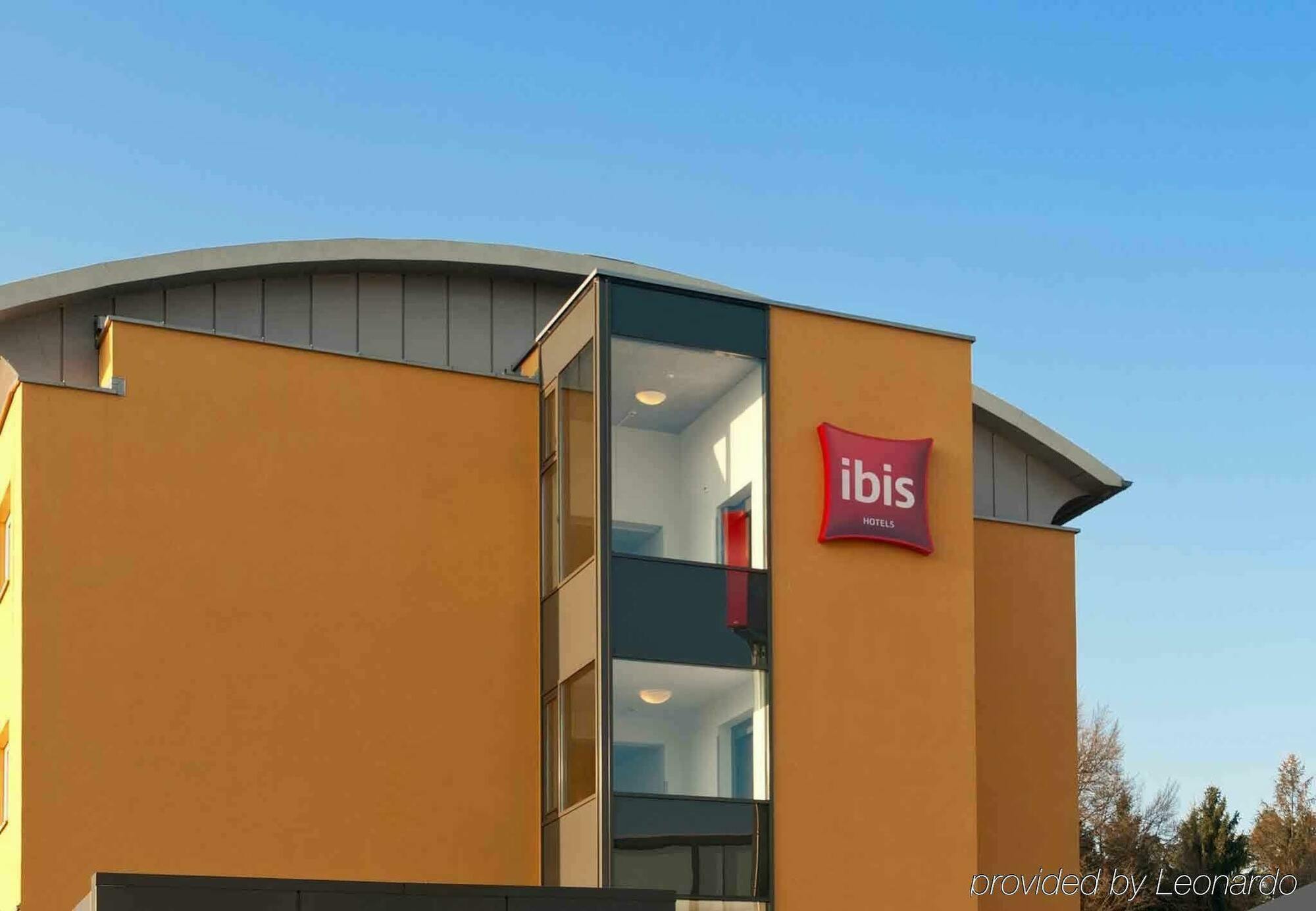 Ibis Zurich Adliswil 2*